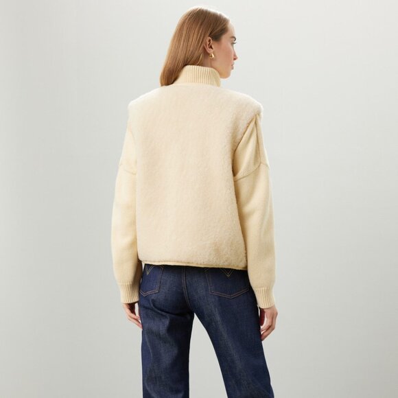 Jules Vest - Picture 3 of 7